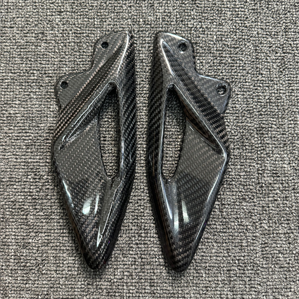 For Triumph Street Triple 660  - Crepe Pan Carbon บทวิจารณ์และราคา